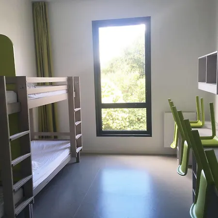 S'cool Centre Hostel *