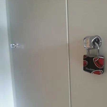 S'cool Centre Hostel *